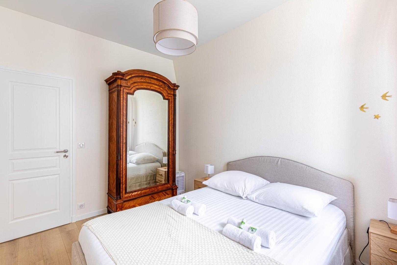 Апартаменти Guestready - Apt Moderne - Direct Champs Elysees Кліші Екстер'єр фото